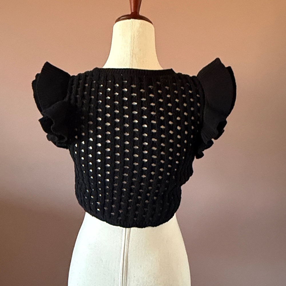 Zara Ruffled Shoulder Crop Tank - Picture 2 of 3